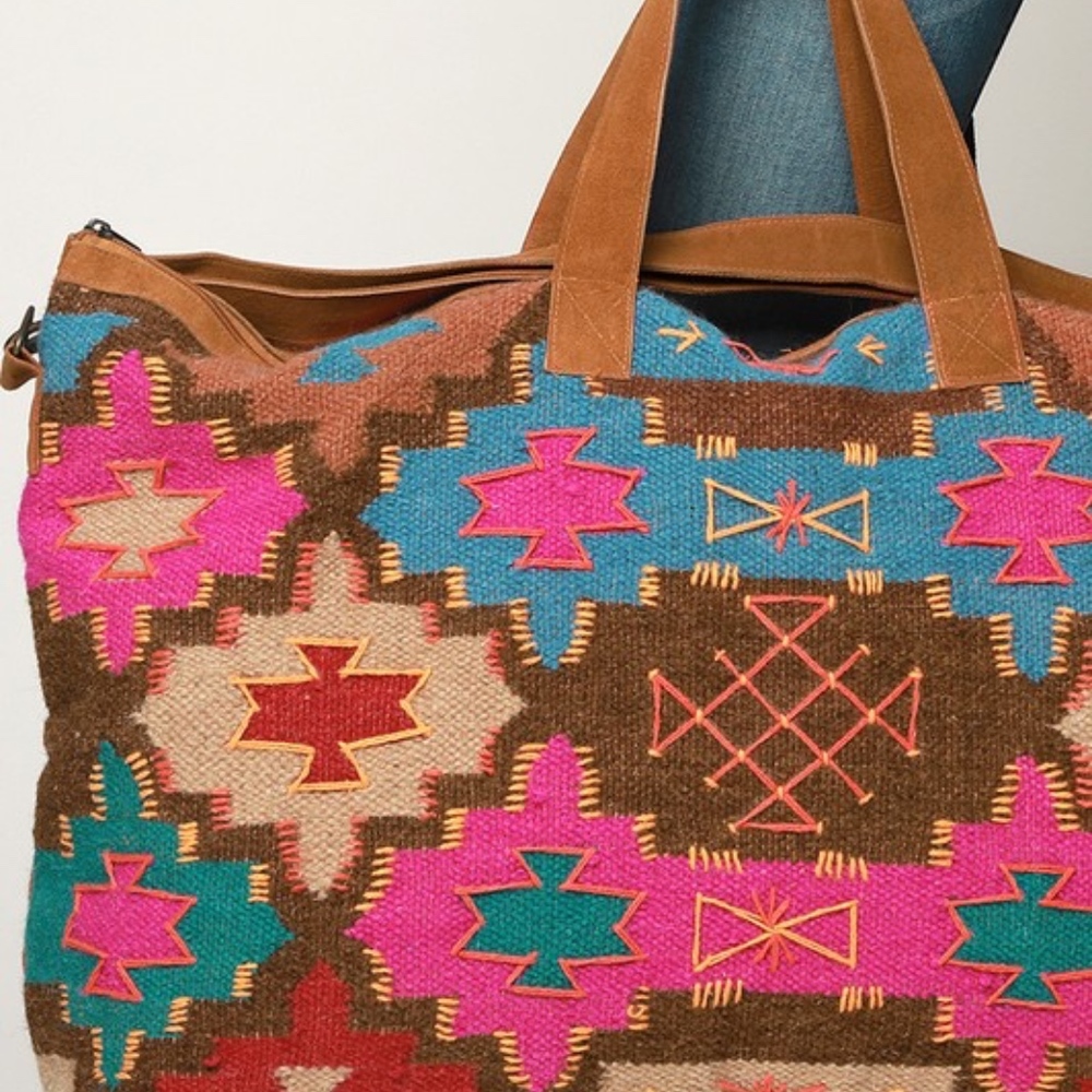 ! Host Pick! NWT Boho Weekender Travel Tote Bag - Picture 6 of 8